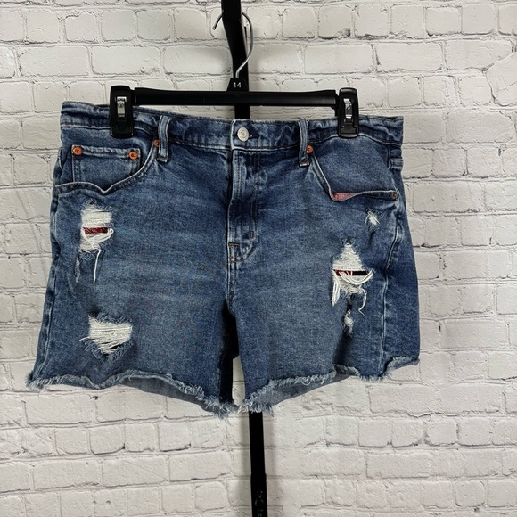 GAP Pants - Gap Denim 5” Shorts Distressed Red Bandanna Size 12